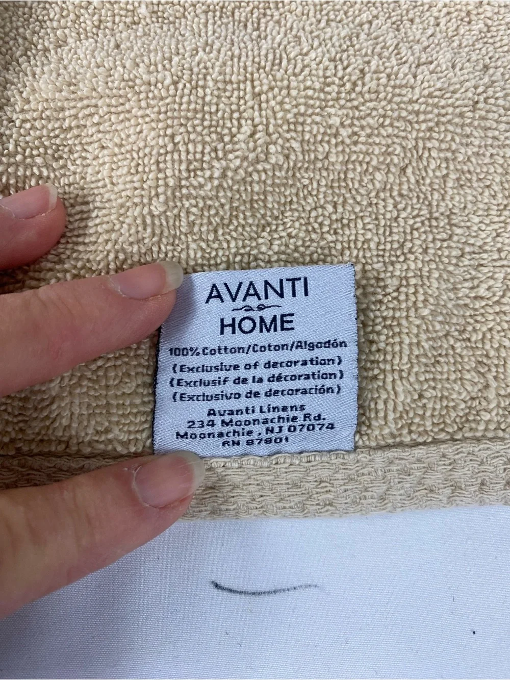 Avanti Cream Bath Hand Towels with Decorative Brown & Gold Border Galaxy